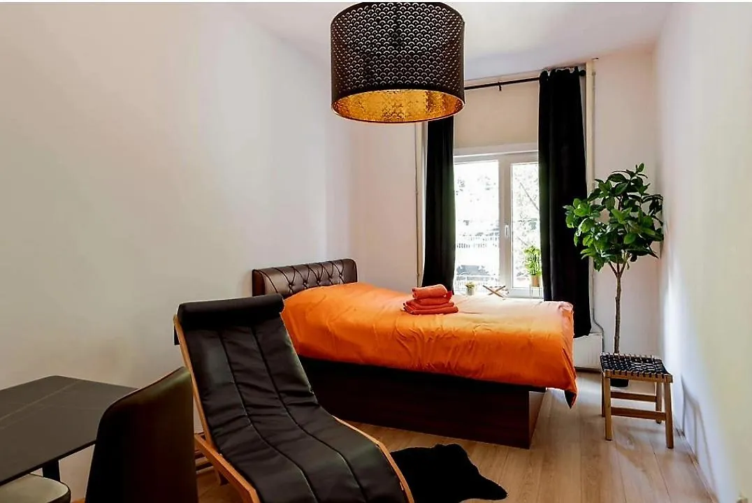 Recharge Hostel 鹿特丹 0*,  荷兰